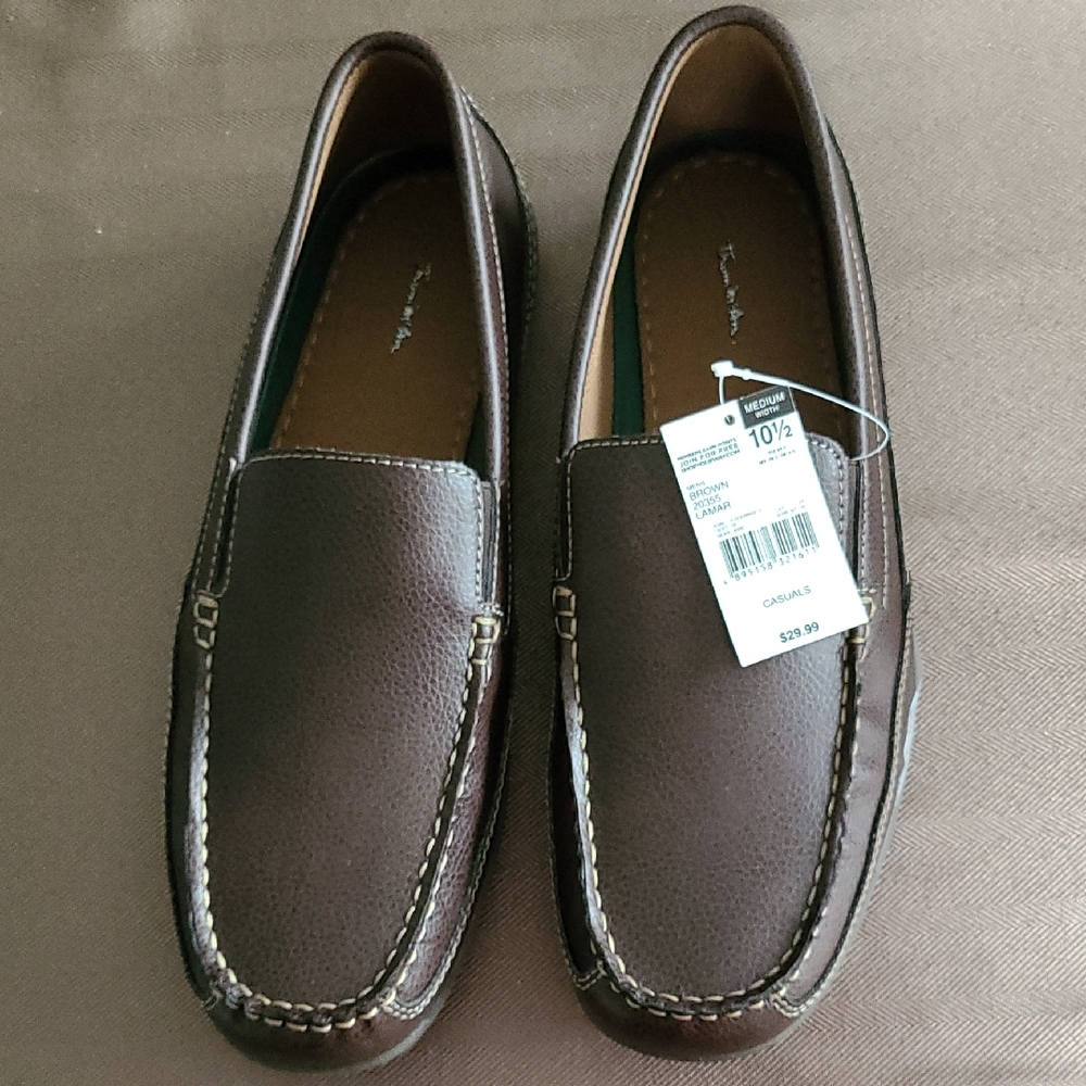 Thom McAn Classic Brown Leather Slip-On Loafers